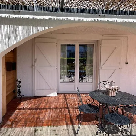 Lejlighed Les Flo Location Aigues-Mortes